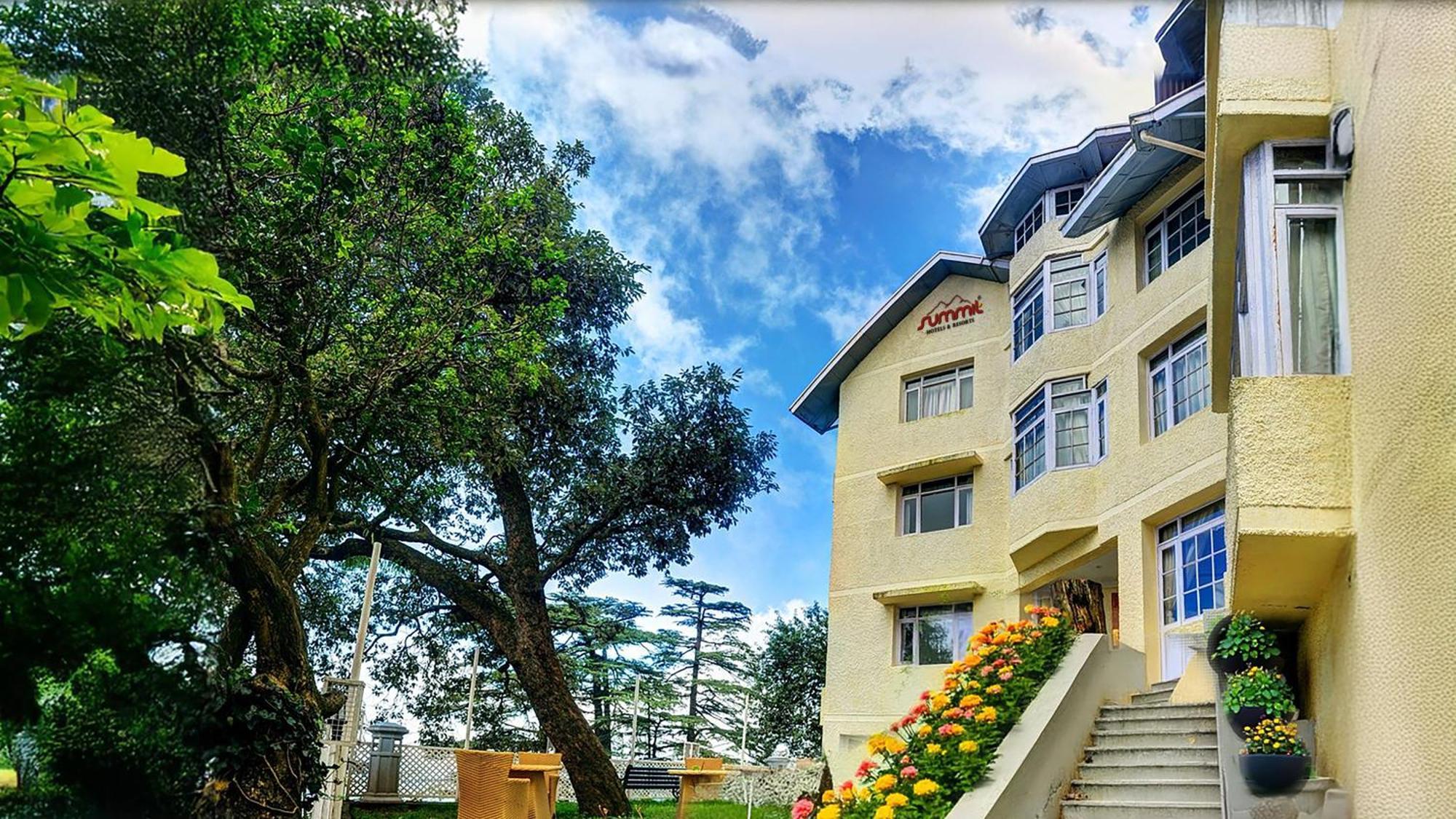 Summit Le Royale Hotel, Shimla Exterior foto